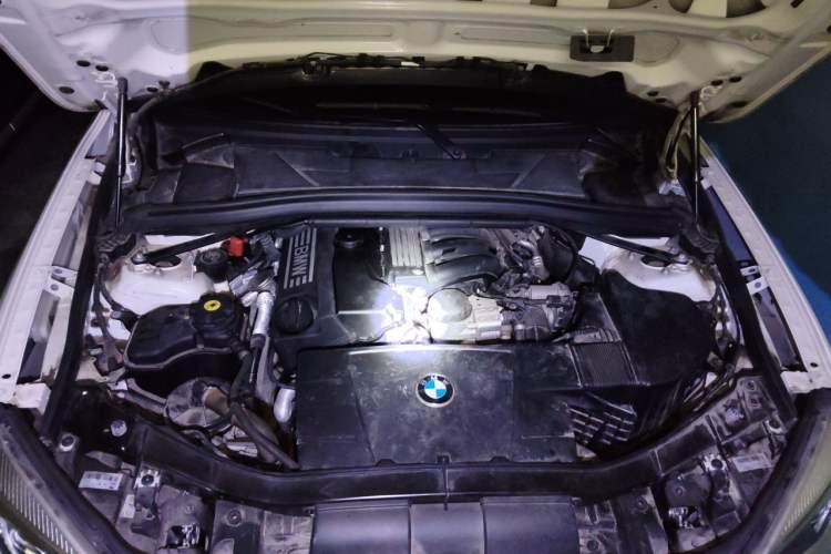 Used BMW X1 2013 sDrive18i Sport Design Package Engine Bay