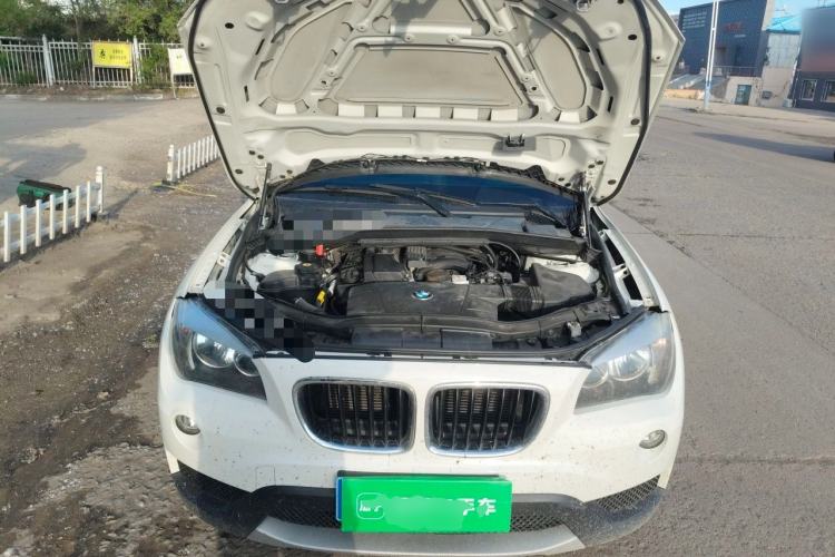 Used BMW X1 2013 sDrive18i Fashion Model Engine Bay
