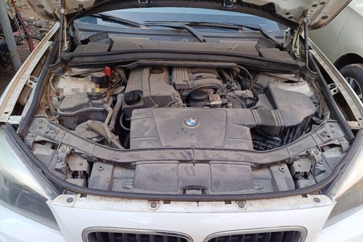 Used BMW X1 2013 sDrive18i Fashion Model Engine Bay