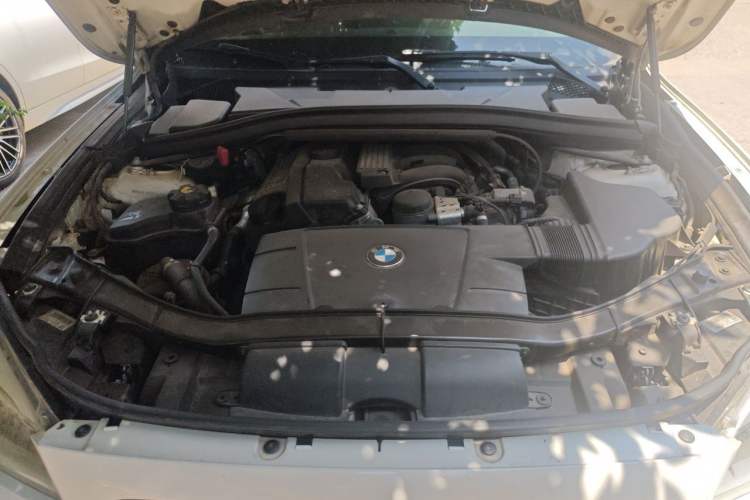 Used BMW X1 2013 sDrive18i Leading Model Engine Bay