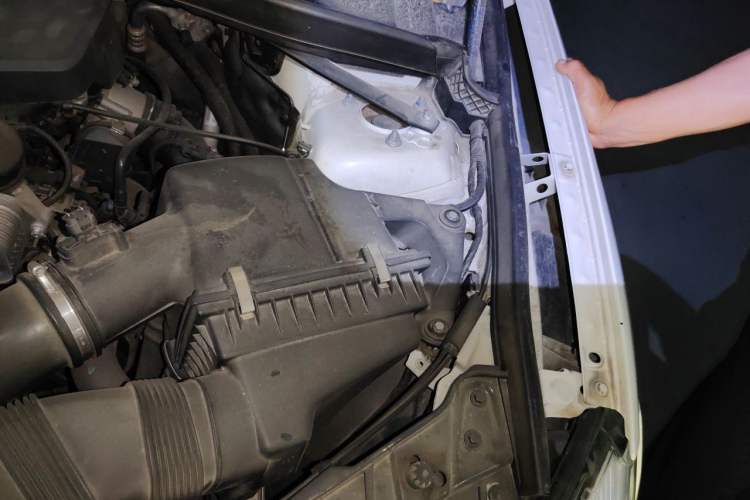 Used BMW X1 2013 xDrive20i X Design Package Engine Bay Left
