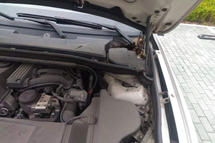Used BMW X1 2013 sDrive18i Leading Model Engine Bay Left