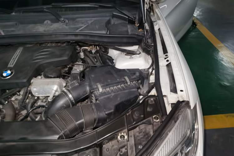 Used BMW X1 2013 xDrive20i X Design Package Engine Bay Left