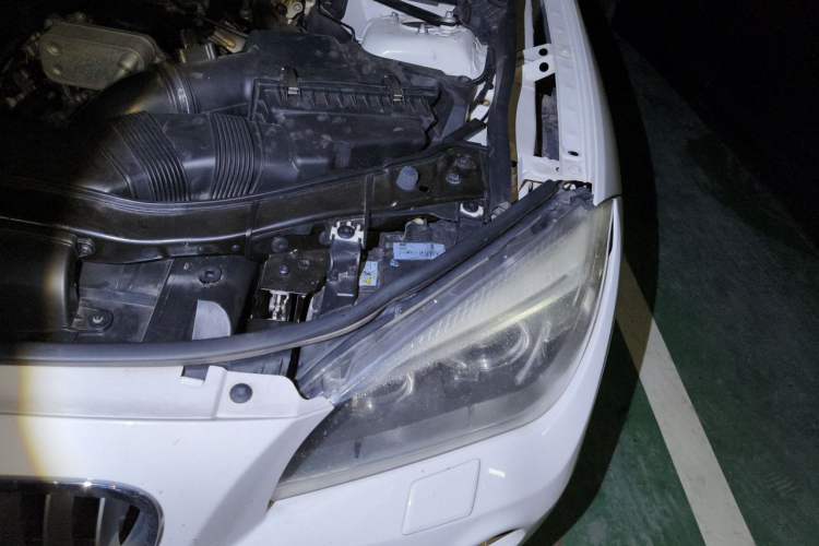 Used BMW X1 2013 xDrive20i X Design Package Engine Bay Left