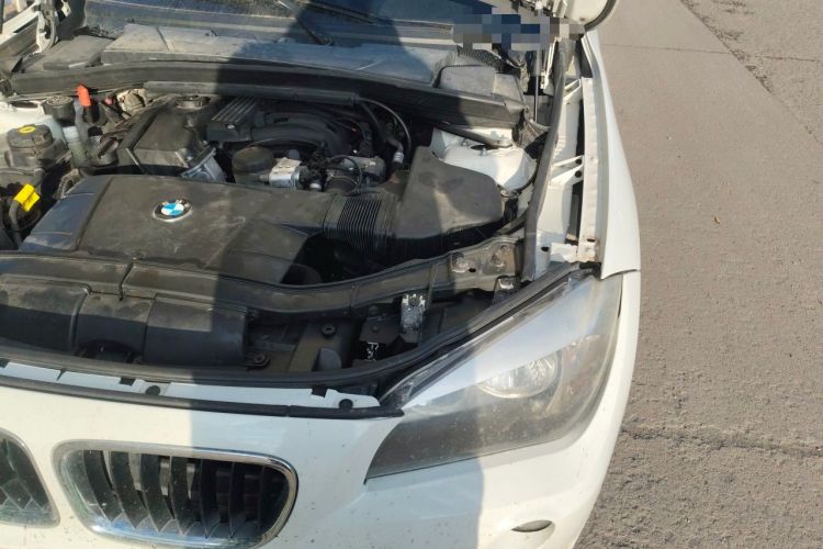 Used BMW X1 2013 sDrive18i Fashion Model Engine Bay Left