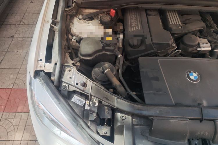 Used BMW X1  Engine Bay Right