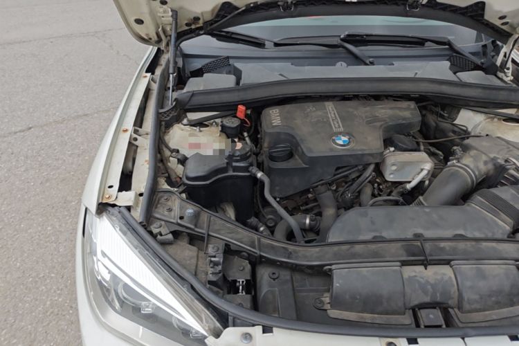 Used BMW X1 2013 sDrive20i Sports Design Package Engine Bay Right