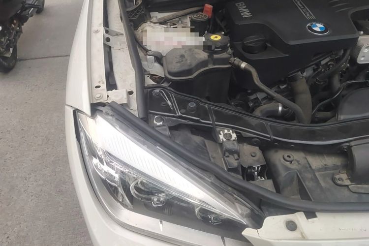Used BMW X1 2013 sDrive20i Sports Design Package Engine Bay Right