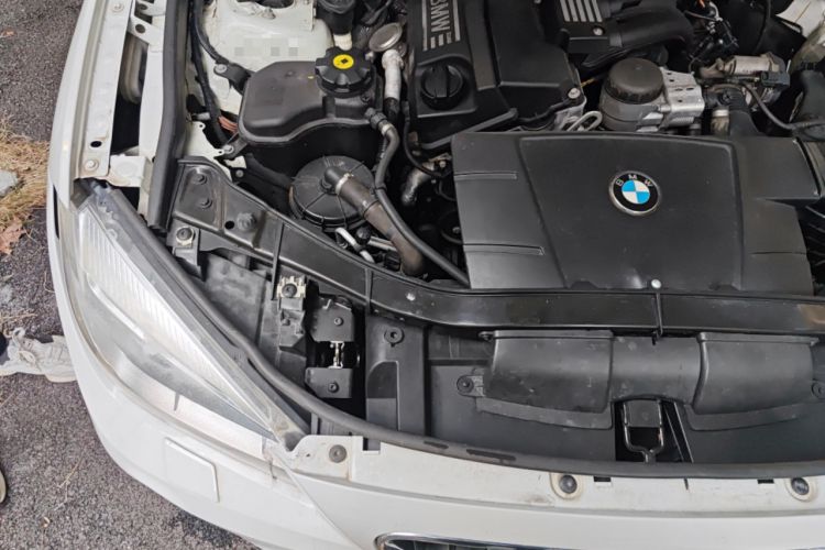Used BMW X1 2013 sDrive18i Leading Model Engine Bay Right