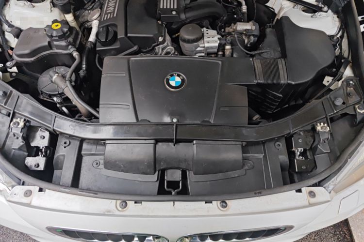 Used BMW X1 2013 sDrive18i Leading Model Engine Bay