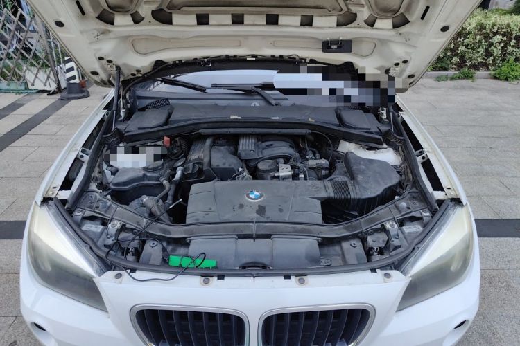 Used BMW X1 2013 sDrive18i Fashion Model Engine Bay