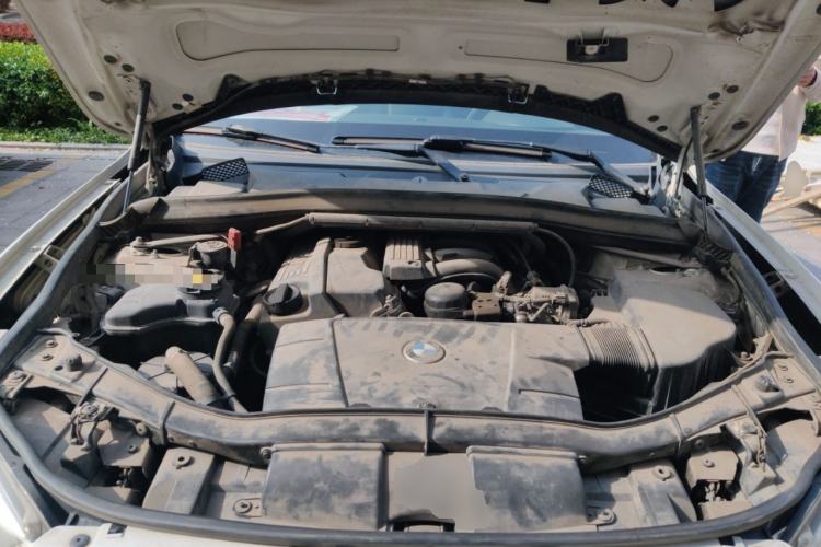 Used BMW X1 2013 sDrive18i Sport Design Package Engine Bay