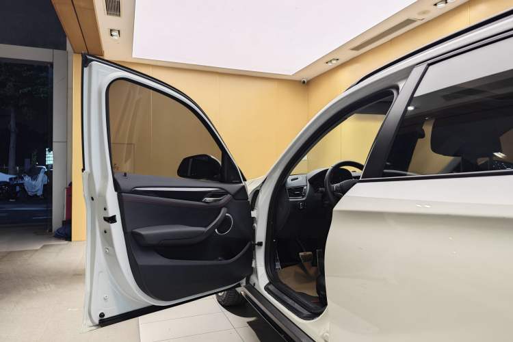 Used BMW X1 2013 sDrive18i Sport Design Package Exterior 1