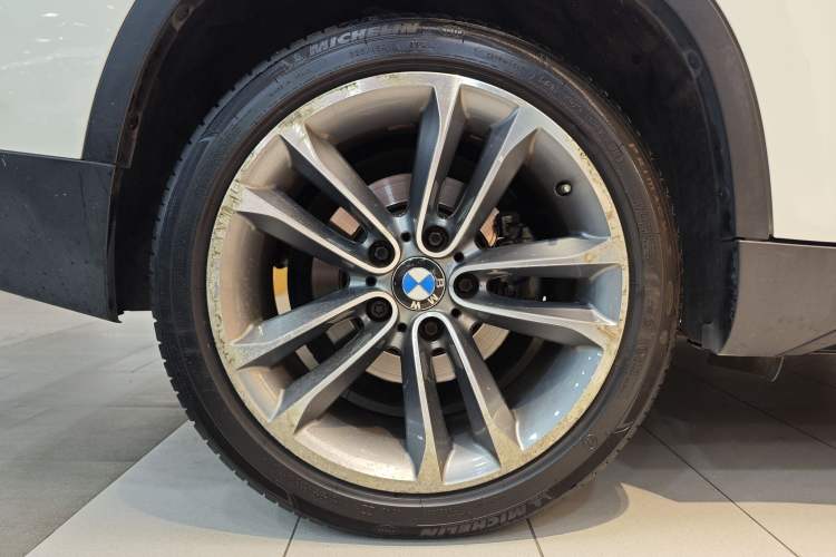 Used BMW X1 2013 sDrive18i Sport Design Package Exterior 12