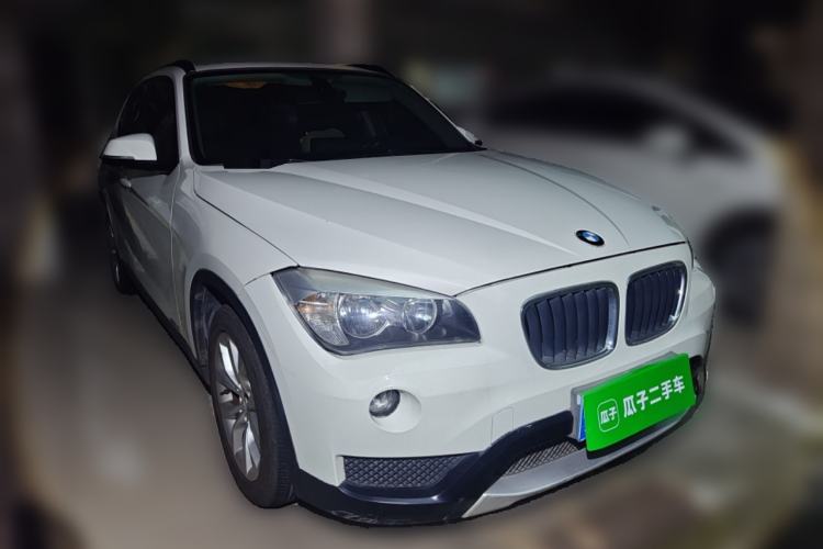 Used BMW X1 2013 sDrive18i Fashion Model Front Right 45 Deg