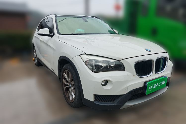 Used BMW X1 2013 sDrive18i Fashion Model Front Right 45 Deg