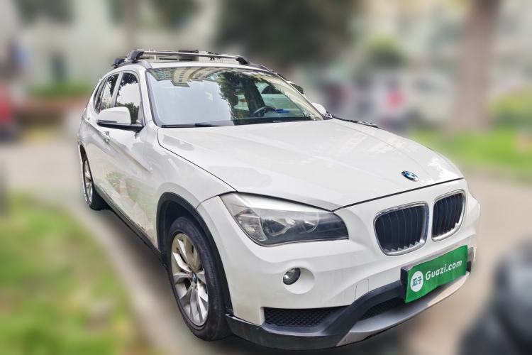 Used BMW X1 2013 sDrive18i Fashion Model Front Right 45 Deg