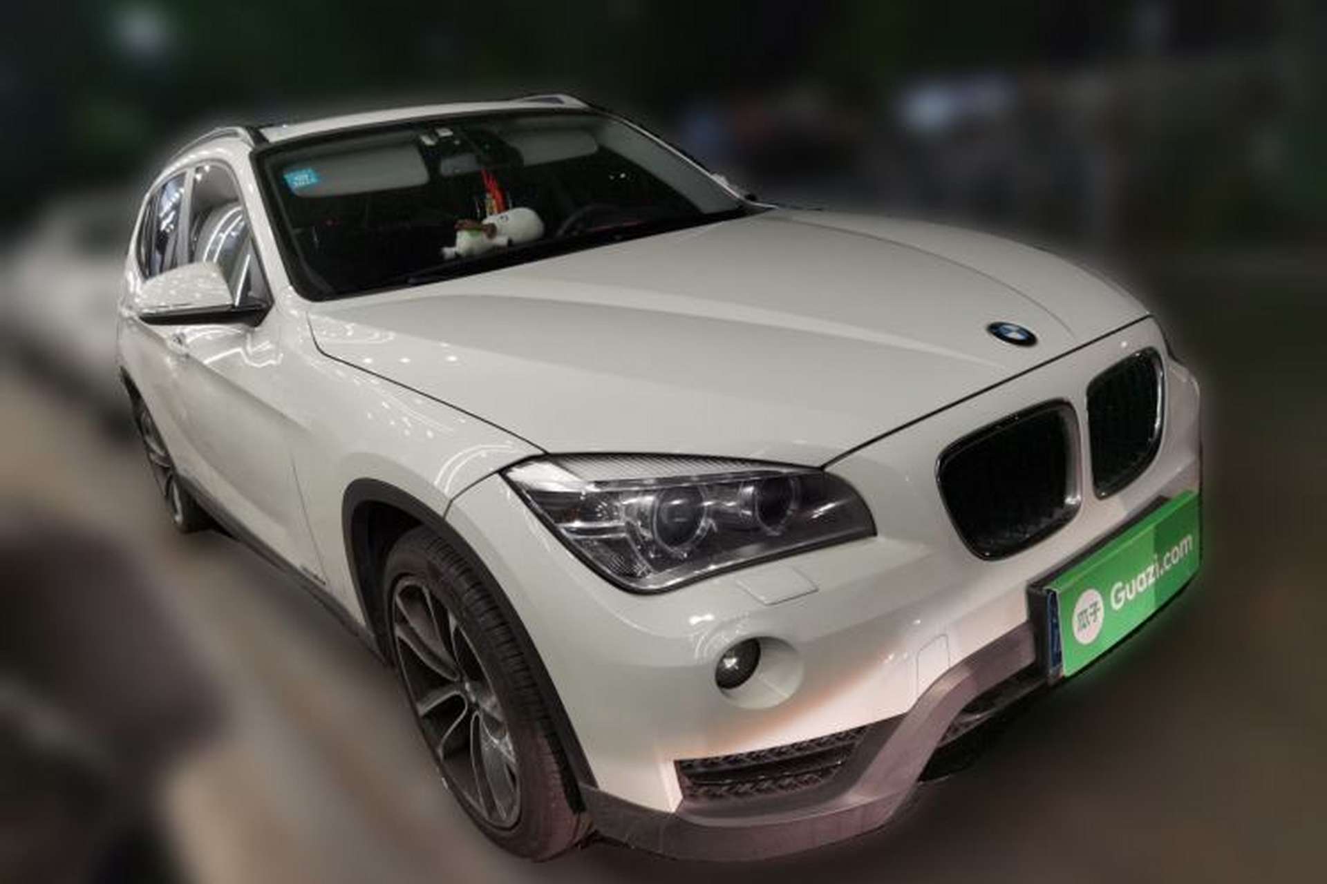 Used BMW X1 2013 sDrive18i Sport Design Package Front Right 45 Deg