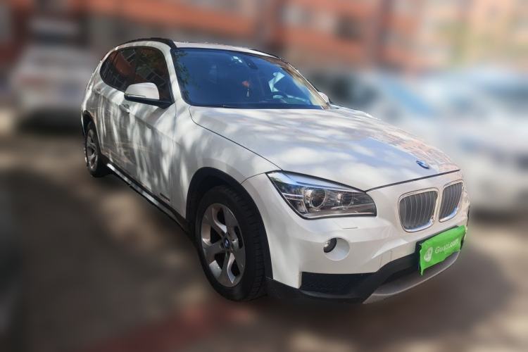 Used BMW X1  Front Right 45 Deg