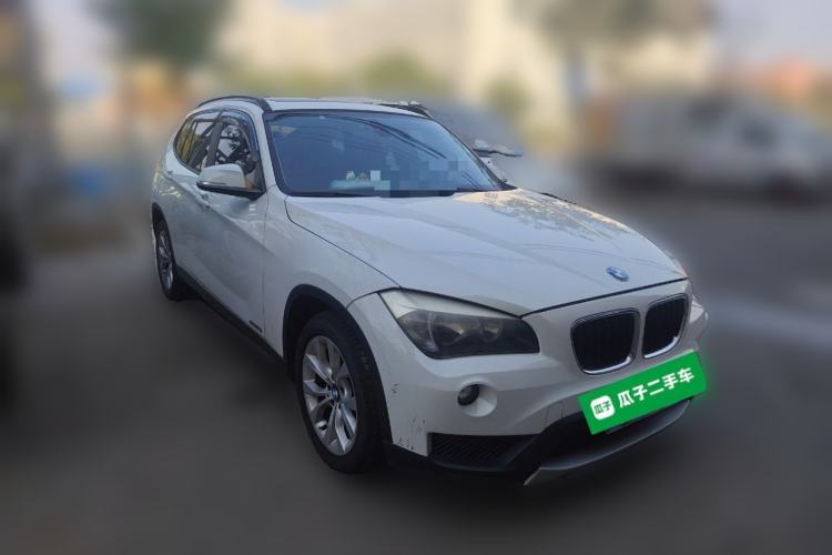 Used BMW X1 2013 sDrive18i Fashion Model Front Right 45 Deg