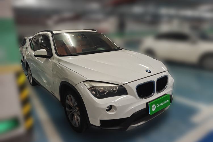 Used BMW X1 2013 sDrive18i Leading Model Front Right 45 Deg