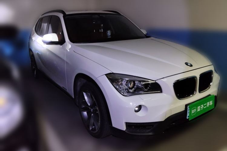 Used BMW X1 2013 sDrive18i Sport Design Package Front Right 45 Deg