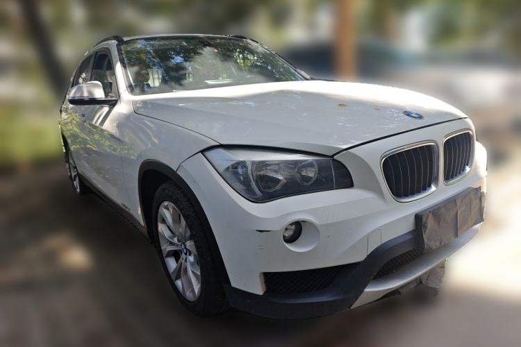 Used BMW X1 2013 sDrive18i Fashion Model Front Right 45 Deg