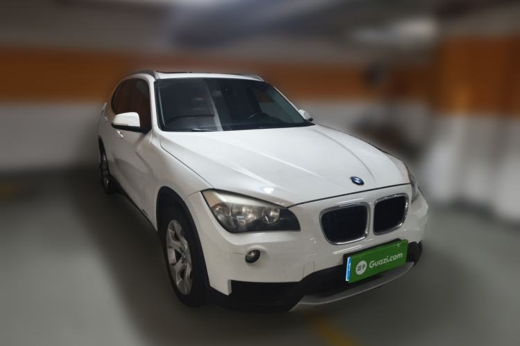 Used BMW X1 2013 sDrive18i manual model Front Right 45 Deg