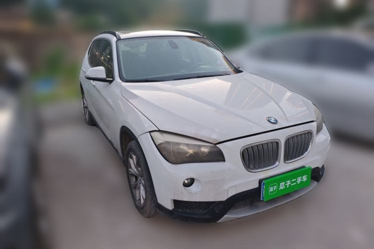 Used BMW X1 2013 sDrive18i Fashion Model Front Right 45 Deg