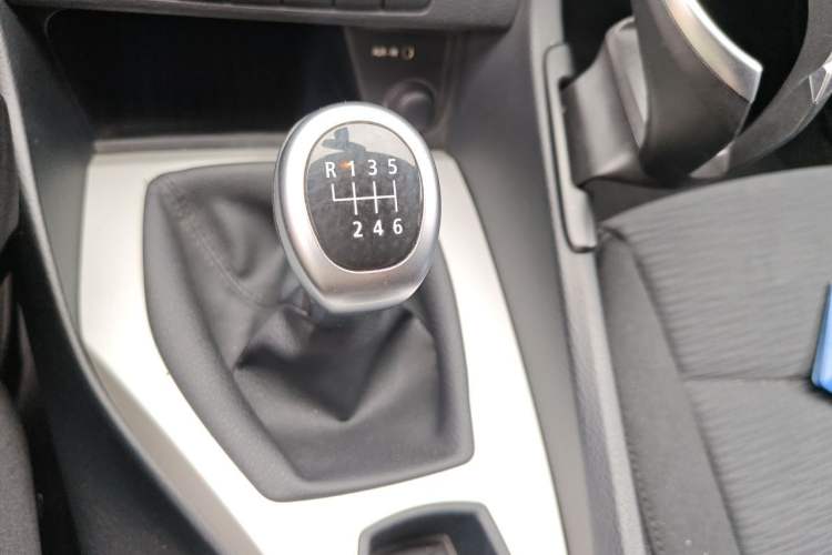 Used BMW X1 2013 sDrive18i manual model Gear Lever