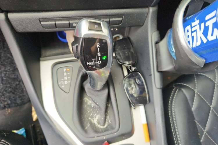 Used BMW X1 2013 sDrive18i Fashion Model Gear Lever