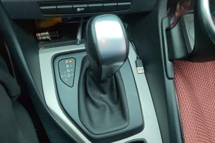 Used BMW X1 2013 sDrive18i Fashion Model Gear Lever