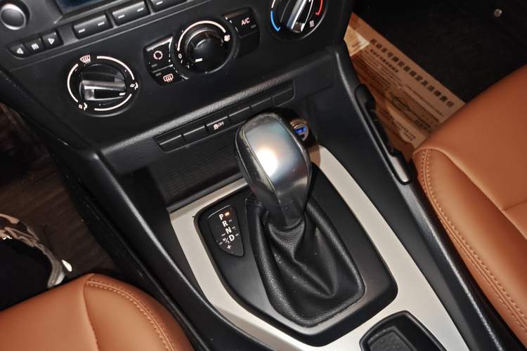 Used BMW X1 2013 sDrive18i Leading Model Gear Lever