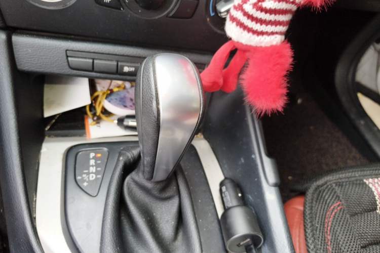 Used BMW X1 2013 sDrive18i Fashion Model Gear Lever