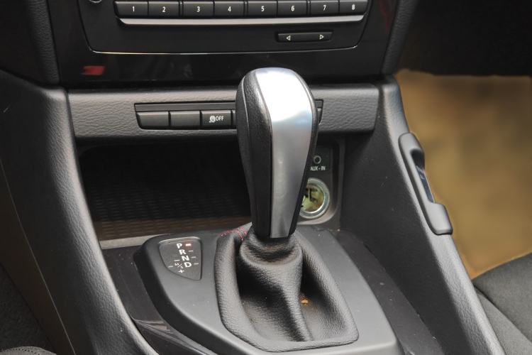 Used BMW X1 2013 sDrive18i Sport Design Package Gear Lever