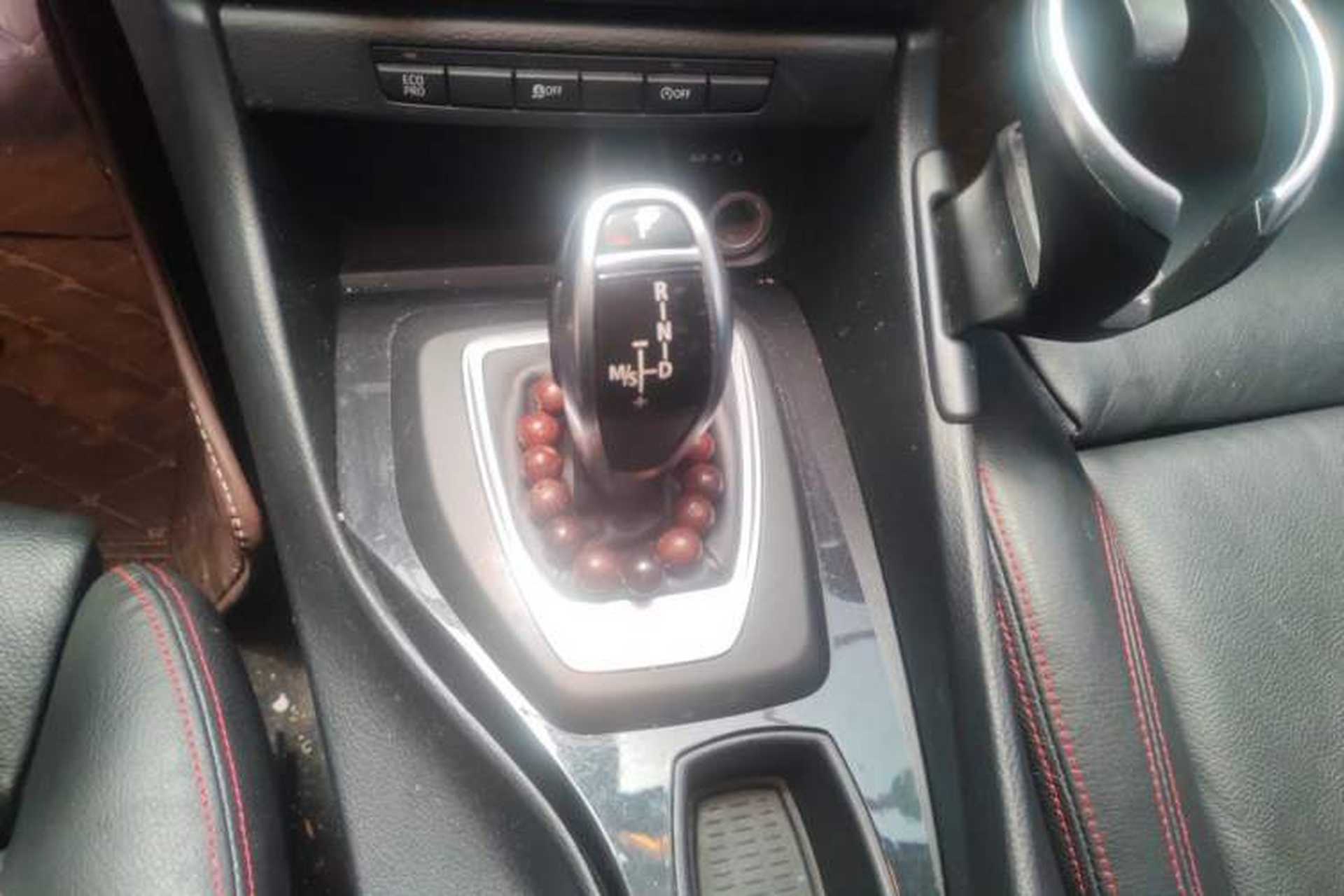 Used BMW X1 2013 sDrive20i Sports Design Package Gear Lever