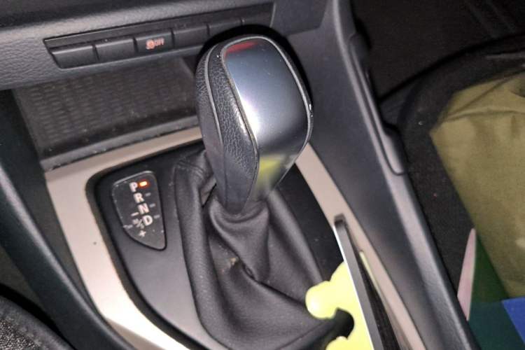 Used BMW X1 2013 sDrive18i Fashion Model Gear Lever