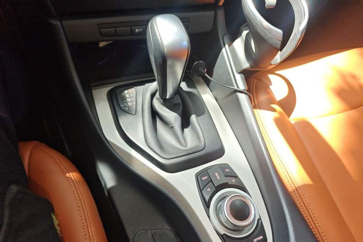 Used BMW X1 2013 sDrive18i Fashion Model Gear Lever