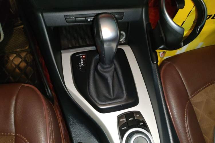 Used BMW X1 2013 sDrive18i Fashion Model Gear Lever