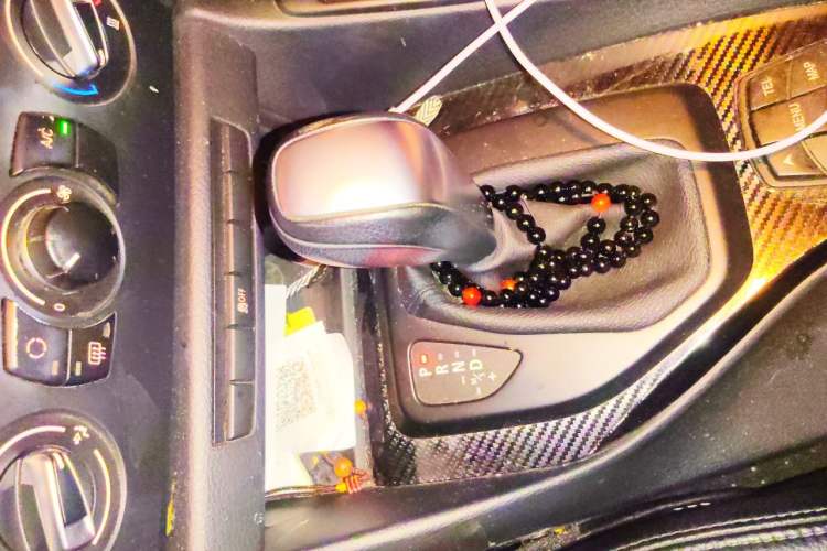 Used BMW X1 2013 sDrive18i Fashion Model Gear Lever