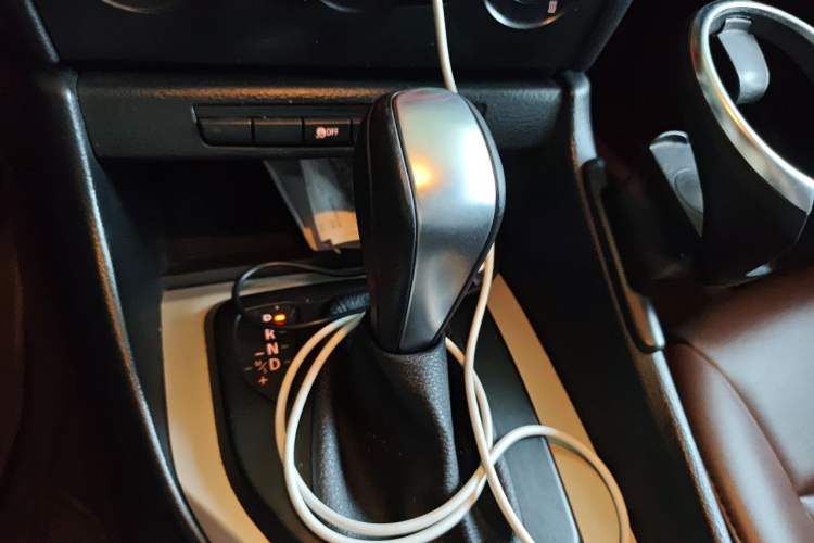 Used BMW X1 2013 sDrive18i Fashion Model Gear Lever