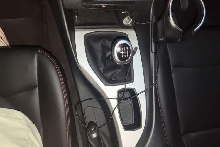 Used BMW X1 2013 sDrive18i manual model Gear Lever