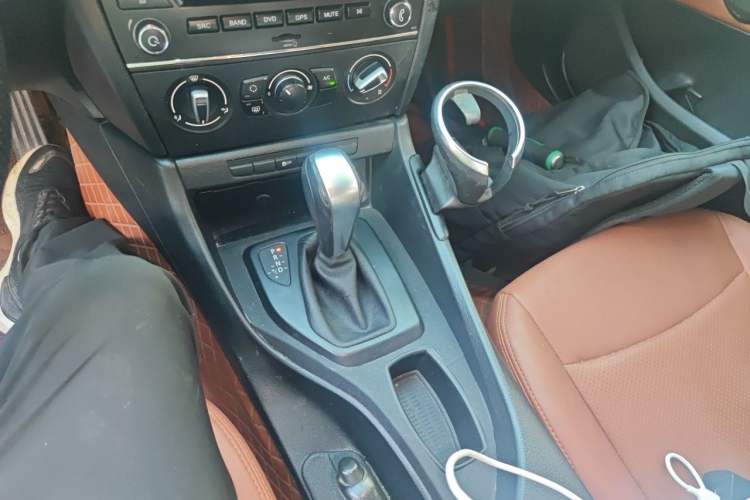 Used BMW X1 2013 sDrive18i Fashion Model Gear Lever
