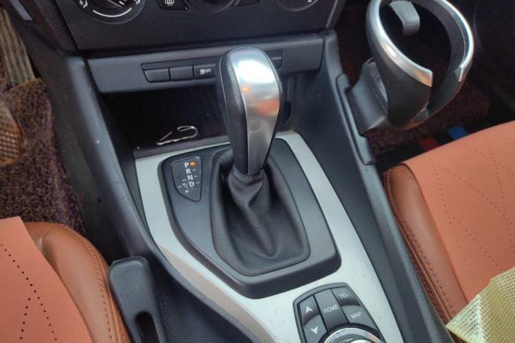 Used BMW X1 2013 sDrive18i Fashion Model Gear Lever