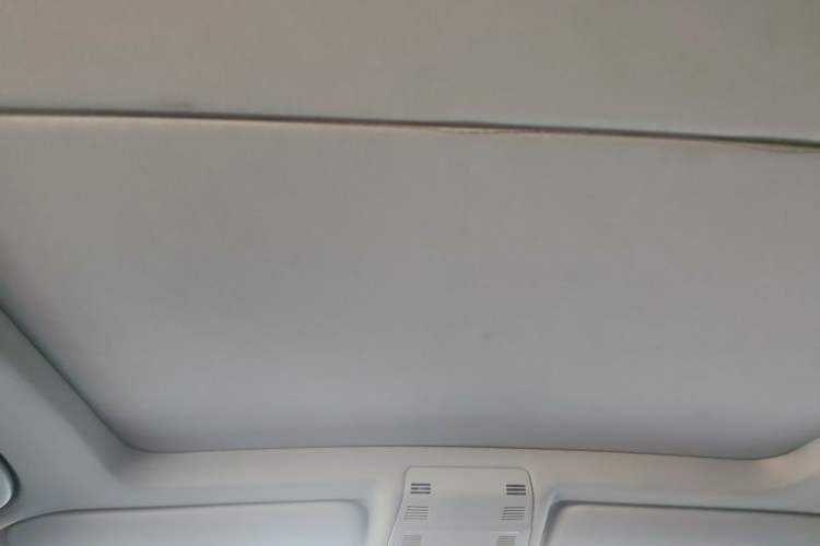 Used BMW X1 2013 sDrive18i Fashion Model Headliner