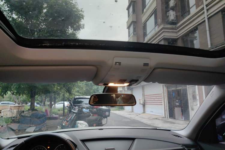 Used BMW X1 2013 sDrive20i Sports Design Package Headliner