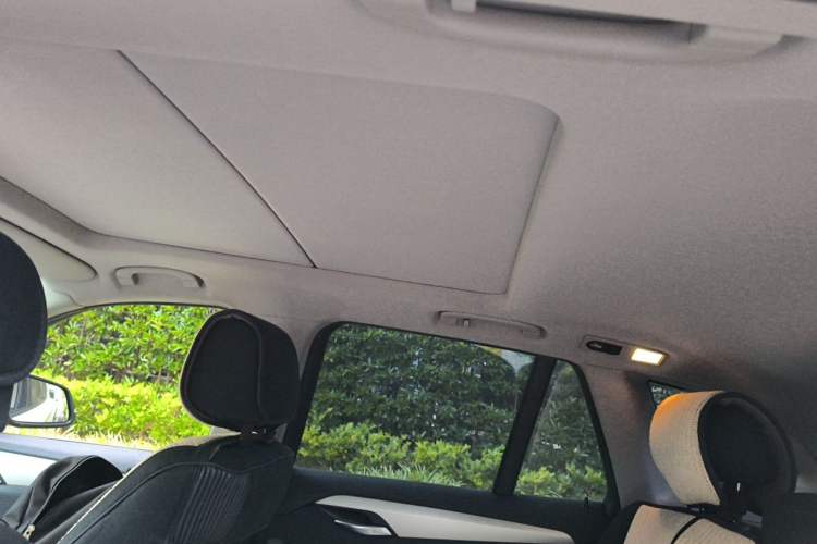 Used BMW X1 2013 sDrive18i Fashion Model Headliner