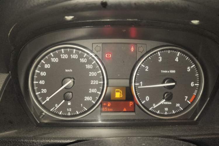 Used BMW X1 2013 sDrive18i Fashion Model Instrument Cluster