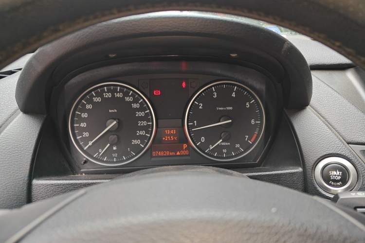 Used BMW X1 2013 sDrive18i Fashion Model Instrument Cluster