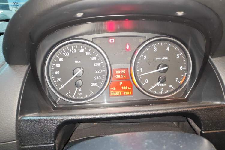 Used BMW X1 2013 sDrive18i Sport Design Package Instrument Cluster